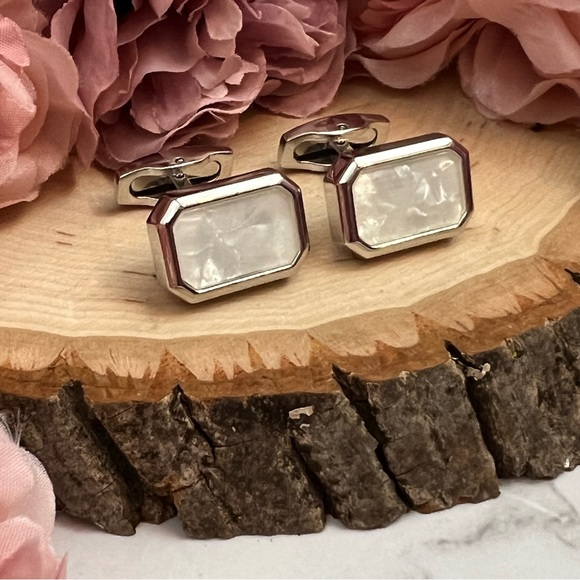 Shimmering Mother of Pearl Silver Cufflinks - Picture 5 of 15